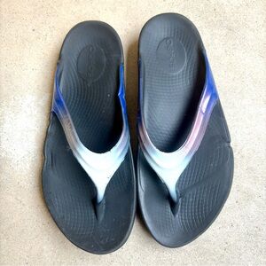 Oofos Oolala Luxe Womens 8 Recovery Sandals Purple Calypso Flip Flop Thong Shoes